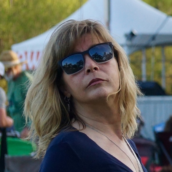 Meet your Posher - Picture 1 of 1